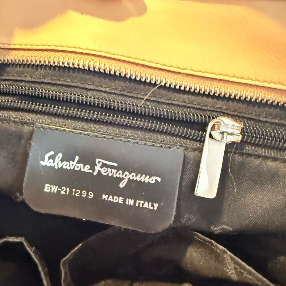 NWT salvatore ferragamo tote. - Picture 2 of 15